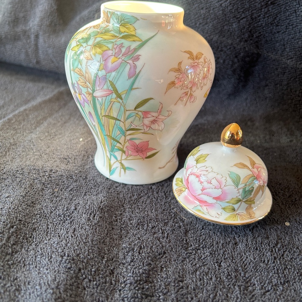 JAPAN Ginger Jar - Picture 2 of 7